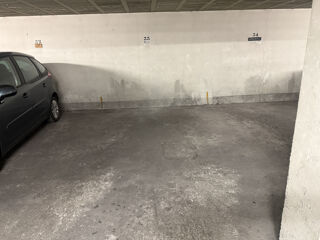  Parking / Garage à louer 17 m² Cannes