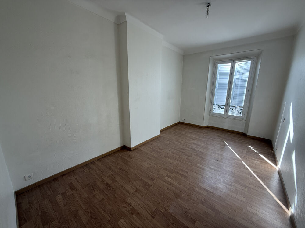   A LOUER BUREAUX 30 M RUE D'ANTIBES Cannes
