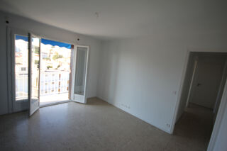  Appartement à louer 3 pièces 49 m²