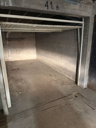  Parking / Garage � louer 12 m�