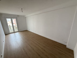  Appartement à louer 2 pièces 50 m²
