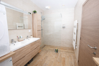  Maison � vendre 15 + pi�ces 321 m�