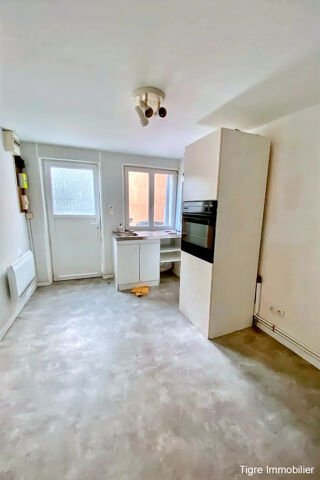  Immeuble à vendre 151 m²