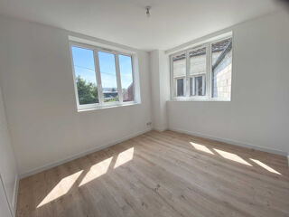  Immeuble à vendre 15 + pièces 97 m²