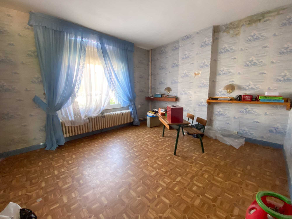 MAISON 6CH DANS UNE BONNE RUE