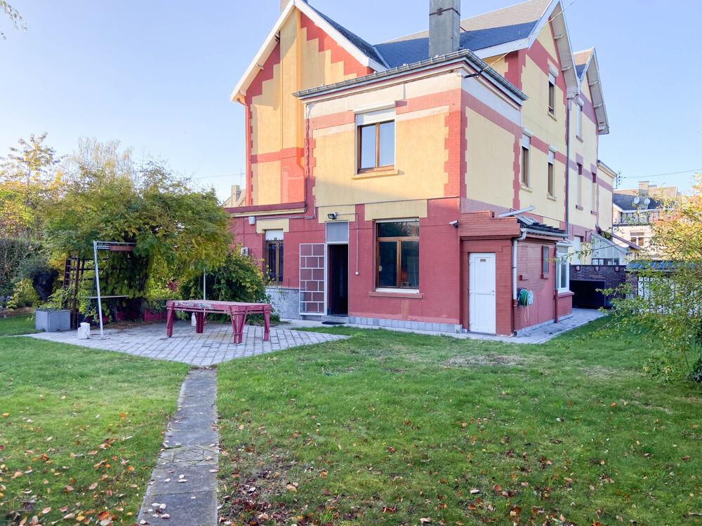 Vente Maison PROCHE FRONTIERE - SPACIEUSE MAISON DE CARACTERE 5 CH Jeumont