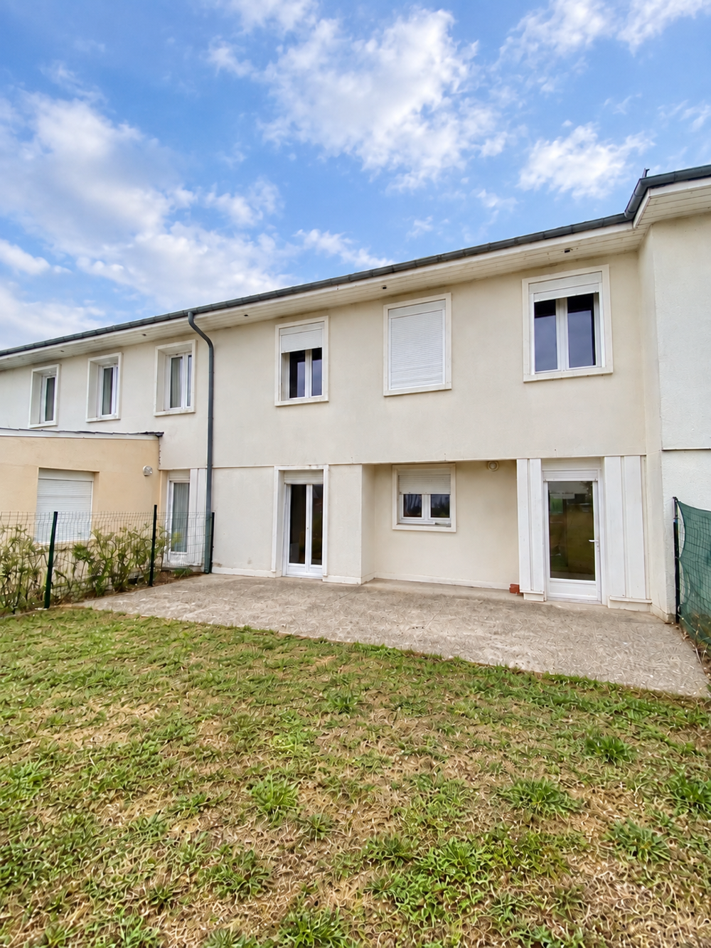 MAISON A RENOVER - 3 CHAMBRES - BEAU POTENTIEL