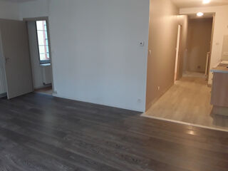  Appartement à louer 3 pièces 60 m²