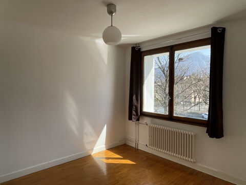  Appartement � louer 3 pi�ces 78 m�