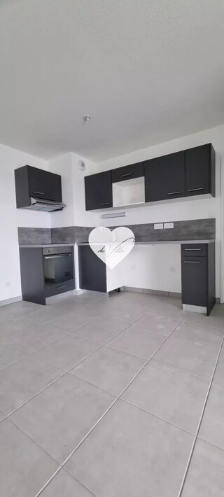  Appartement à louer 3 pièces 67 m²