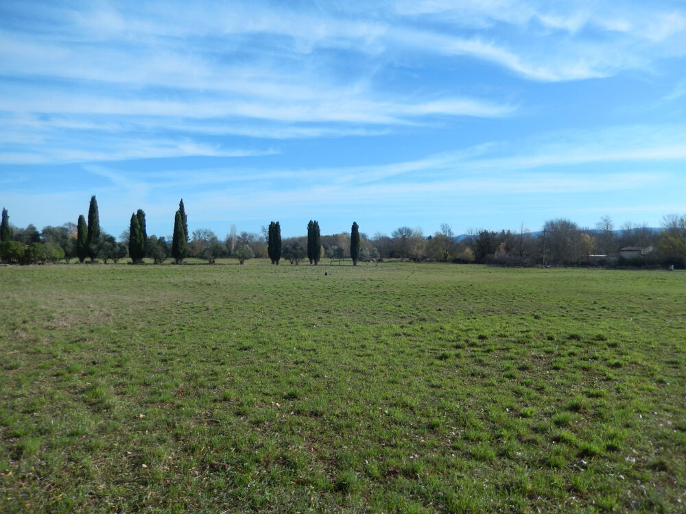 Vente Proprit/Chteau Proprit d'environ 900m2 sur 8,8 hectares avec piscine, tennis et plans d'eau. Le luc