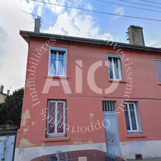  Immeuble à vendre 15 + pièces 335 m²