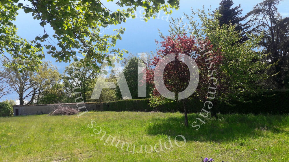 TERRAIN DE 8 646m2 AVEC MAISON INDIVIDUELLE D'UNE SURFACE DE 100m2 DE TYPE 3 SITUE A 38280 VILETTE D'ANTHON