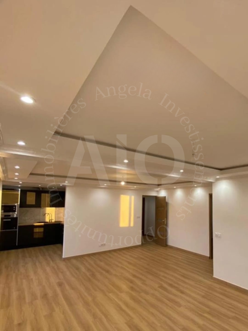 Appartement T4 de 83 m2 avec balcon, cave et parking situé Boulevard des Provinces Sainte Foy Lès Lyon 69110