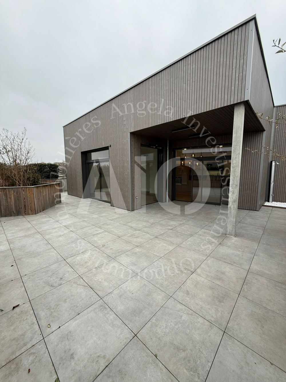 Vente Appartement APPARTEMENT 121M2 EN DERNIER ÉTAGE AVEC TERRASSE ET 3 GARAGES Tassin la demi lune