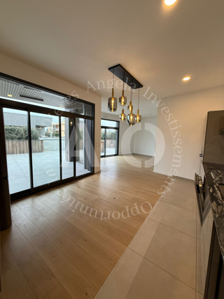  Appartement à vendre 5 pièces 121 m²