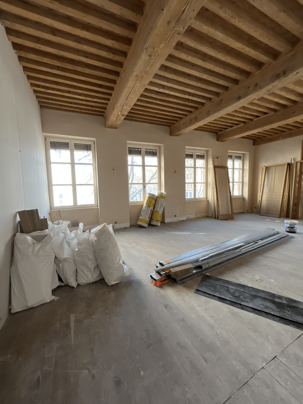 Appartement T3 entièrement rénové d'une surface de 61m2 situé Boulevard de la Croix Rousse Lyon 4