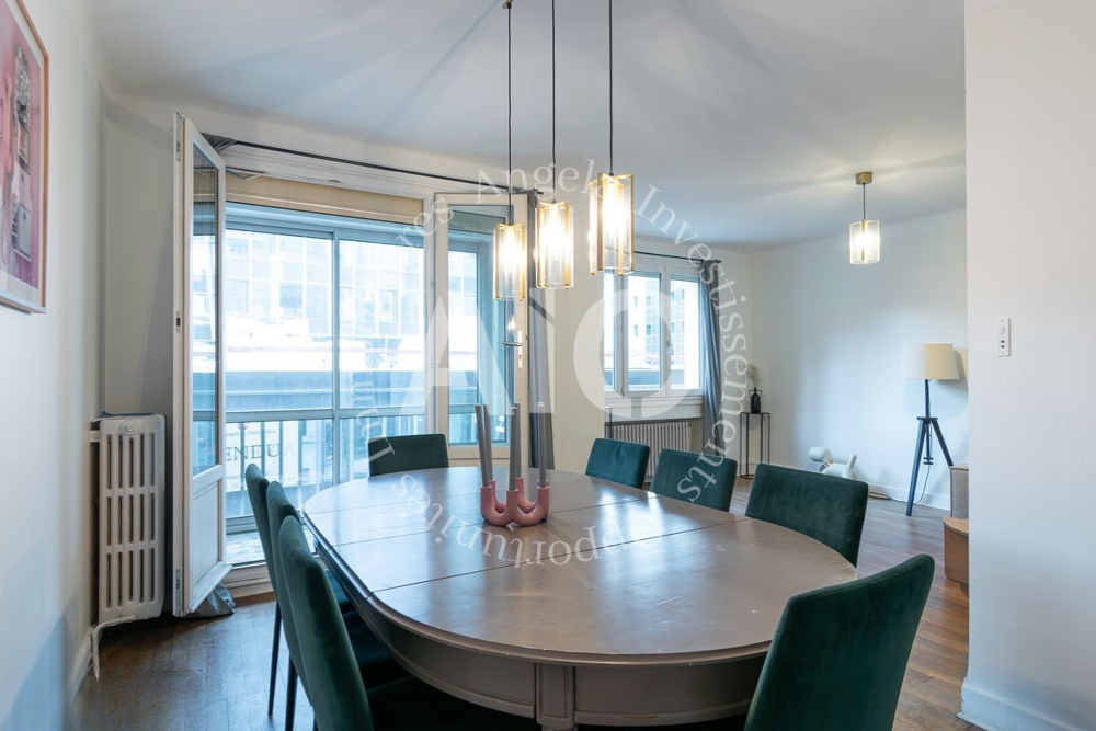 Appartement T3 de 80m2 Rue Vendôme 69003 Lyon, lumineux et traversant avec loggia et garage en sus