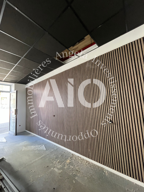   Mur Commerciaux à Vendre Rue du Bourbonnais à Vaise   33,40 m2 Toutes activités possibles 