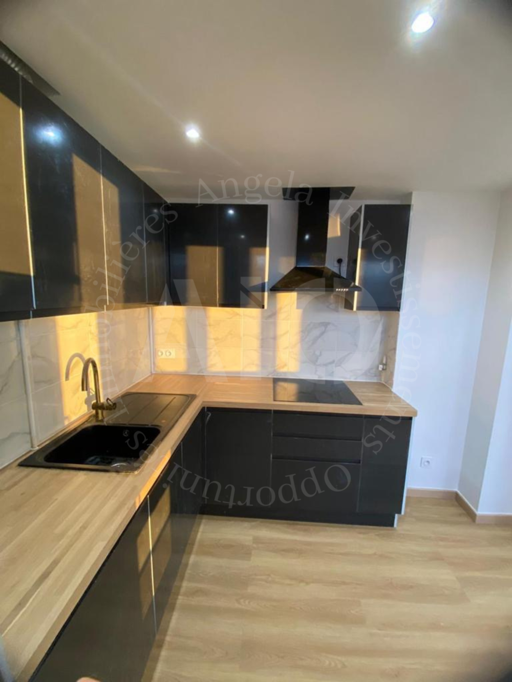 Vente Appartement Appartement T4 de 83 m2 avec balcon, cave et parking situ� Boulevard des Provinces Sainte Foy L�s Lyon 69110 Ste foy les lyon