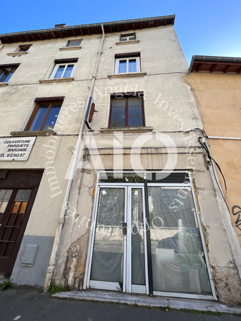 Mur Commerciaux à Vendre Rue du Bourbonnais à Vaise   33,40 m2 Toutes activités possibles 147000 69009 Lyon