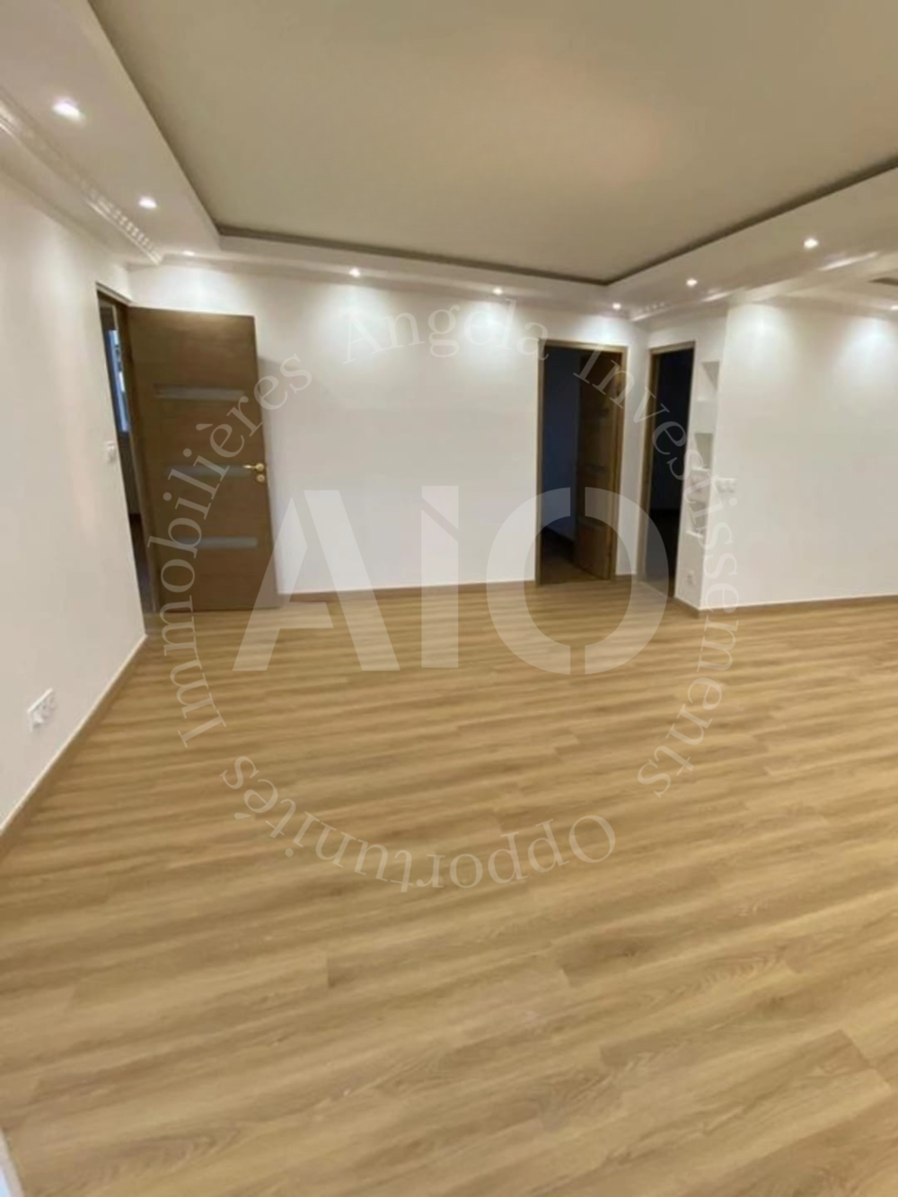 Appartement T4 de 83 m2 avec balcon, cave et parking situé Boulevard des Provinces Sainte Foy Lès Lyon 69110