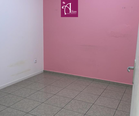   À louer - Local commercial 60m2 - RDC - Rue WILSON - Bourg - Le Moule 