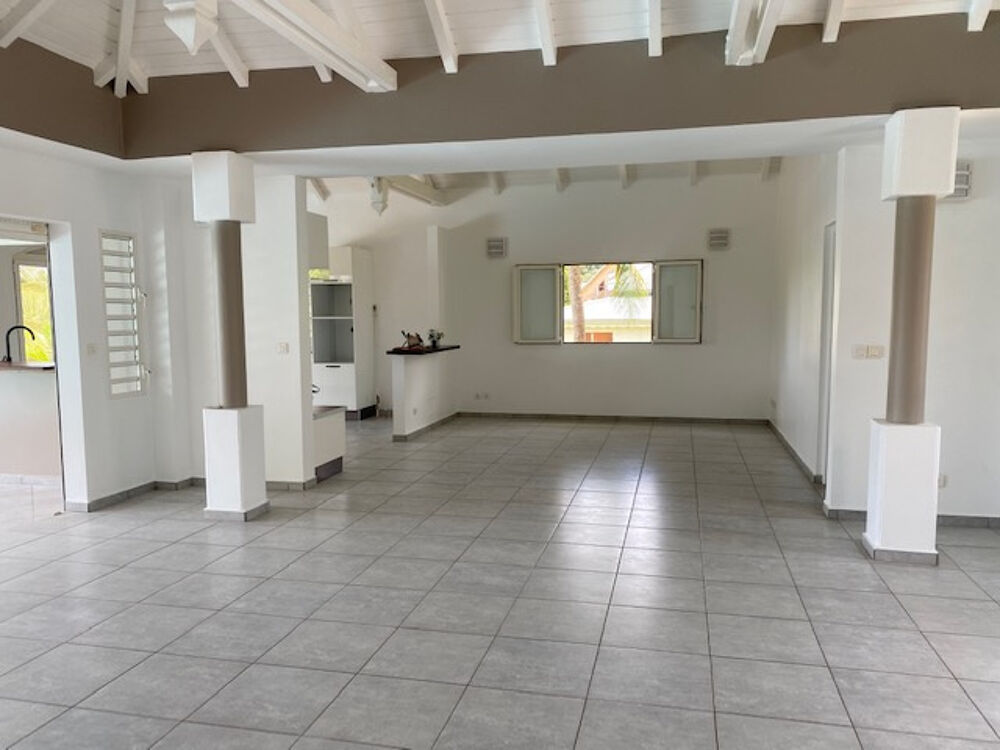 Location Maison Villa F5 avec piscine secteur La Grippière Petit bourg