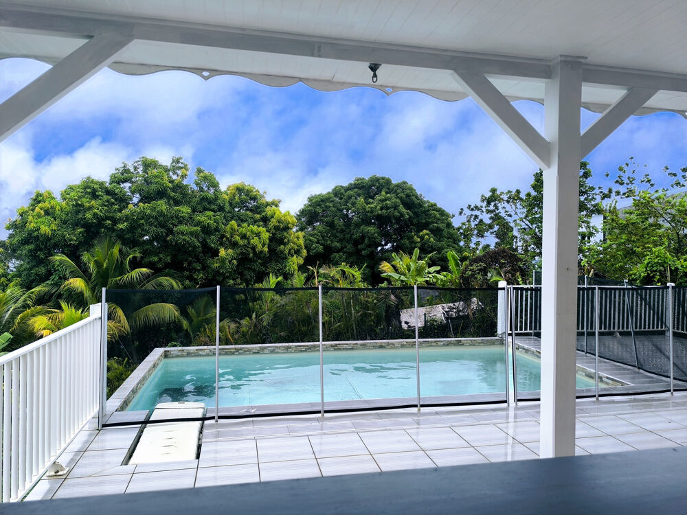 LOCATION Villa F5 avec PISCINE à Petit-Bourg VUE MER