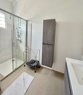  Appartement à louer 3 pièces 56 m²