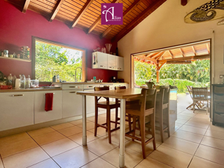  Maison � vendre 5 pi�ces 155 m� Le gosier