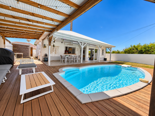 Vente Maison Maison F3 avec piscine et plage à pieds - Anse à la barque St francois