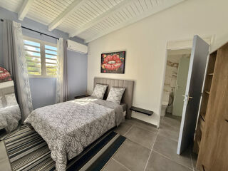 Location Appartement LOCATION T3 MEUBLÉ GOSIER GRANDE RAVINE avec CITERNE, eau et électricité inclus Le gosier