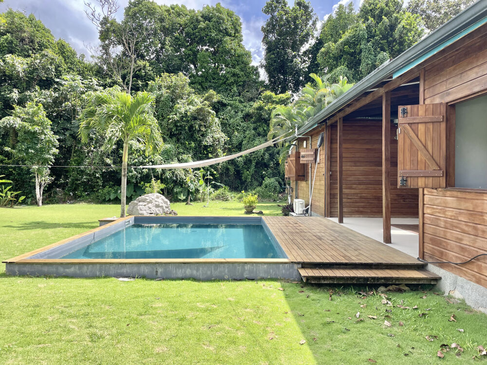 LOCATION MAISON MEUBLÉE AVEC PISCINE PETIT BOURG