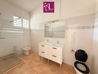  Maison à louer 5 pièces 137 m²