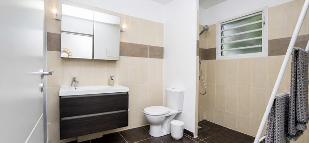 Vente Appartement À vendre   Appartement T3 RDC   Le Moule   Secteur Royal Key   Proche plage Le moule