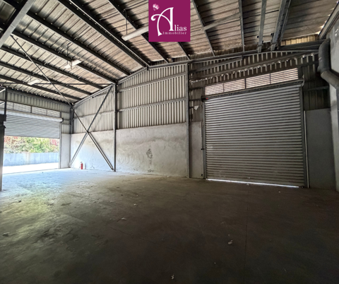   À louer - Depot 200m2 - Idéalement placé proche port autonome - double entrée - Jarry - Baie-Mahault 