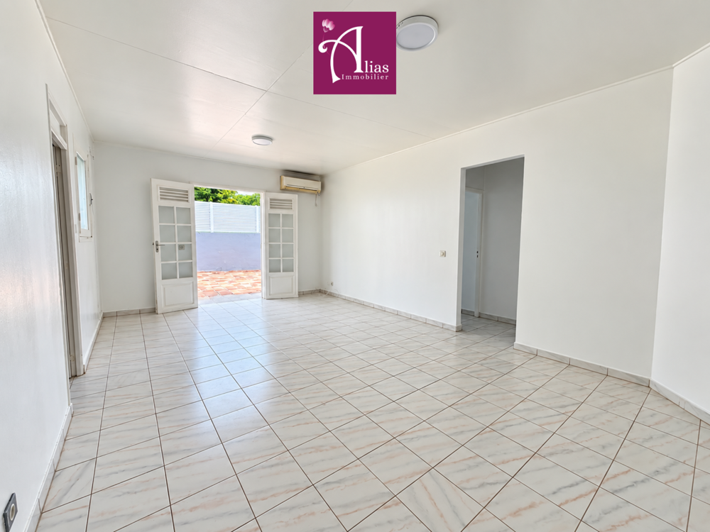 Vente Maison À VENDRE - Villa F4 avec petite piscine + T2 indépendant au Gosier Le gosier