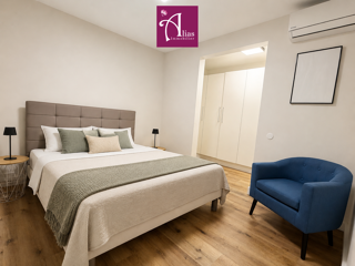 Vente Appartement À VENDRE -  Appartement d'exception meublé et rénové avec jardin privatif en front de mer Le gosier