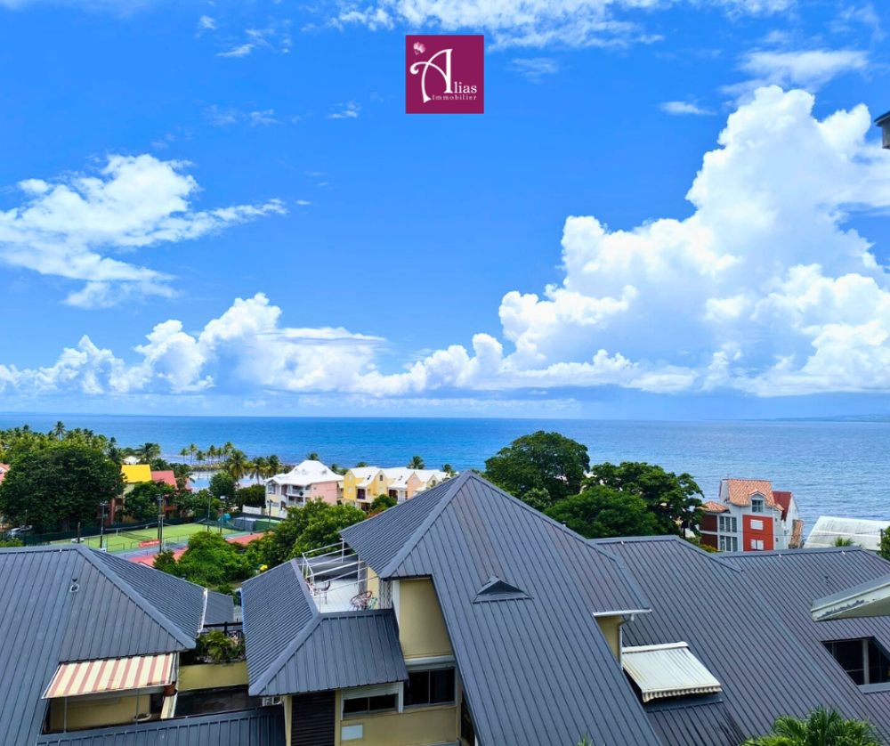 A LOUER F4 duplex meublé avec grande terrasse et vue mer Bas du Fort, Le Gosier