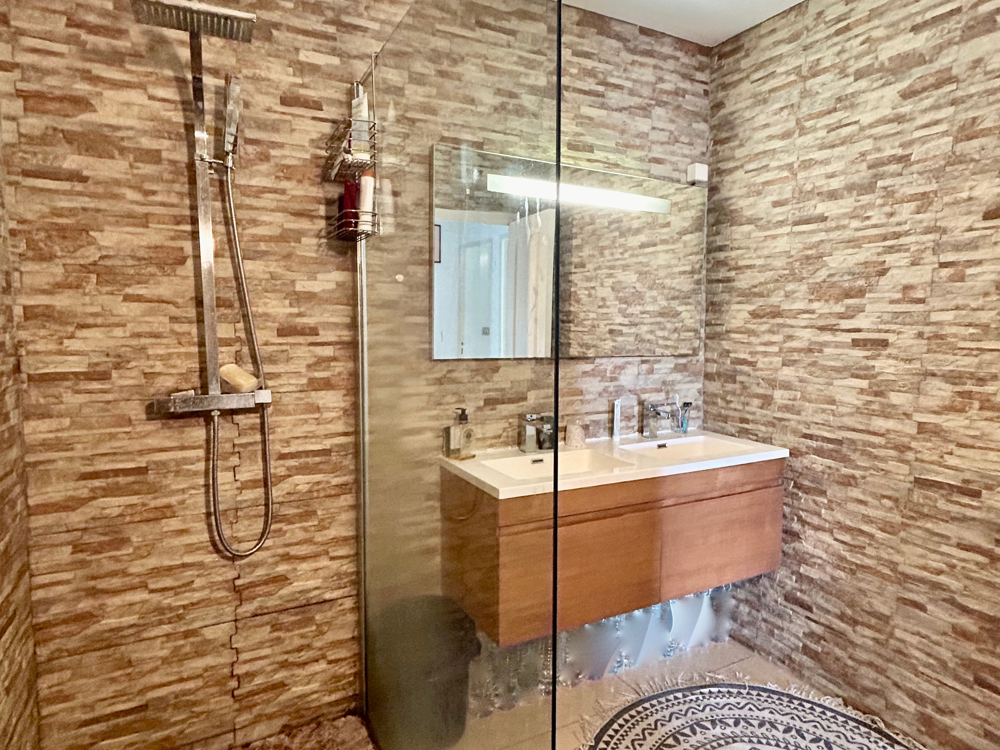 EXCLUSIVITÉ - À VENDRE SPACIEUX T3 DE 84 M2 À BAS-DU-FORT AU GOSIER