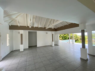  Maison à louer 5 pièces 169 m²