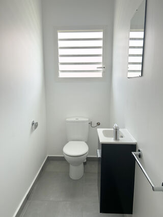 Maison à louer 5 pièces 150 m²