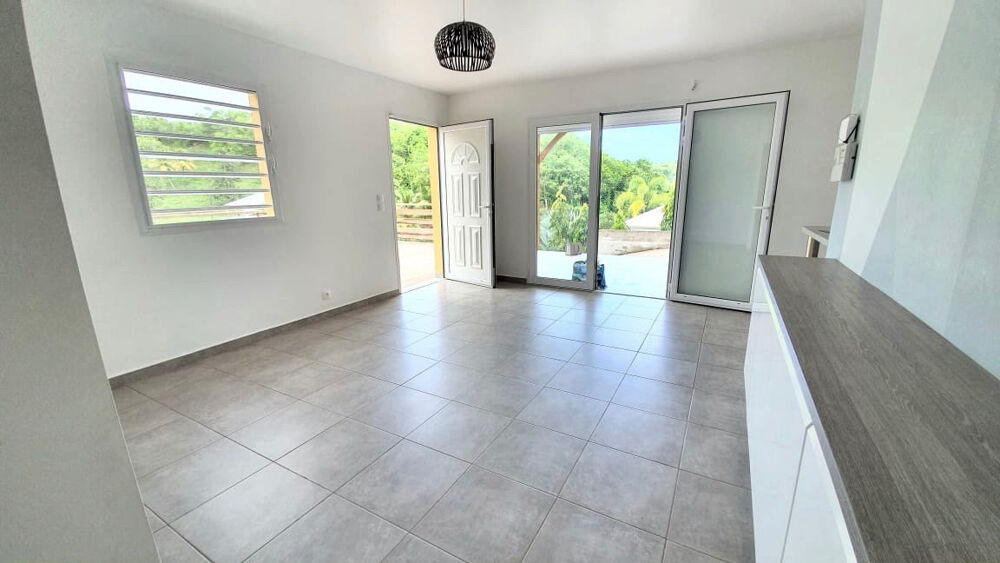 Maison F4 plain pied à BESSON