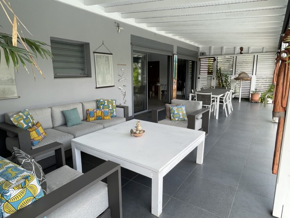 Location Maison LOCATION VILLA F6 MEUBLEE avec Piscine, garage et bungalow F2 (entr jardin et piscine inclus) Baie mahault