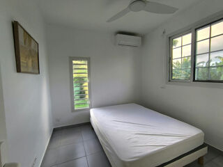  Appartement à louer 2 pièces 57 m² Petit bourg