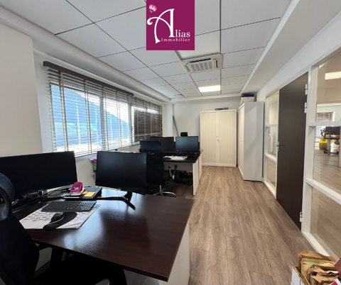   � louer - Local professionnel de standing 200m2 - Etage avec ascenseur - Jarry 