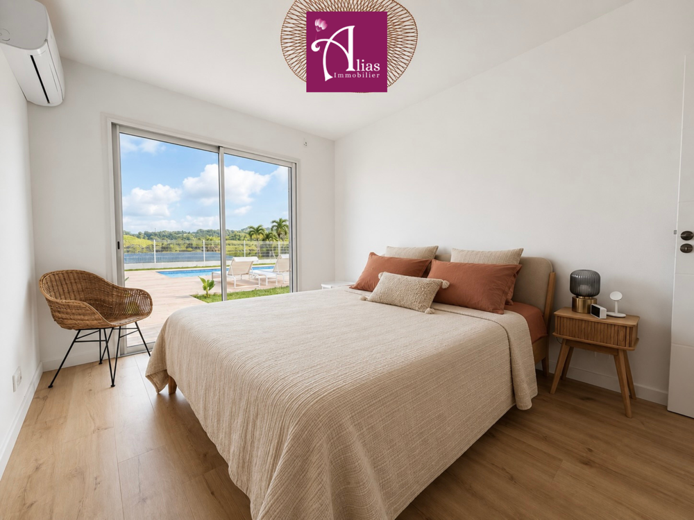 Villa contemporaine F6 de 205 m2 avec piscine à Duquerry Petit-Bourg