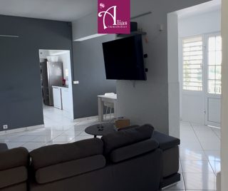  Appartement à louer 5 pièces 90 m²