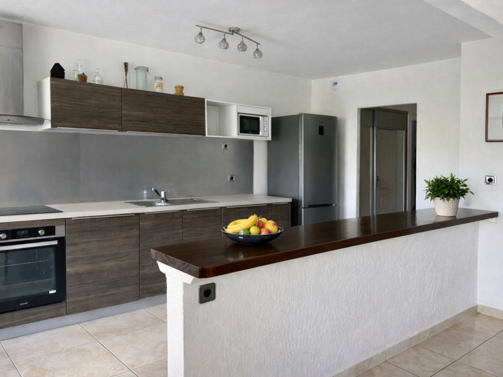 EXCLUSIVITÉ - À VENDRE SPACIEUX T3 DE 84 M2 À BAS-DU-FORT AU GOSIER